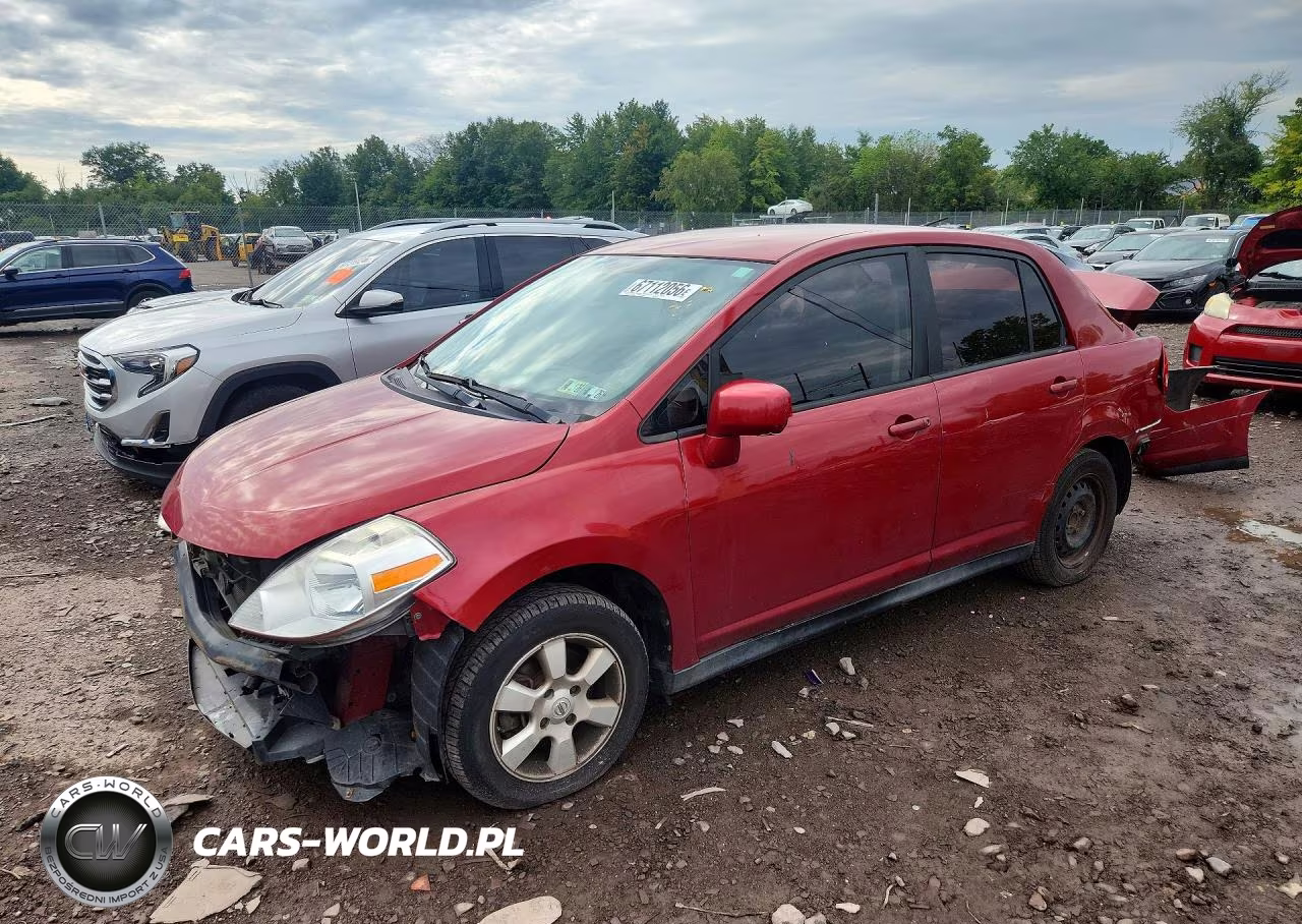 2011 Nissan Versa 1.8 S