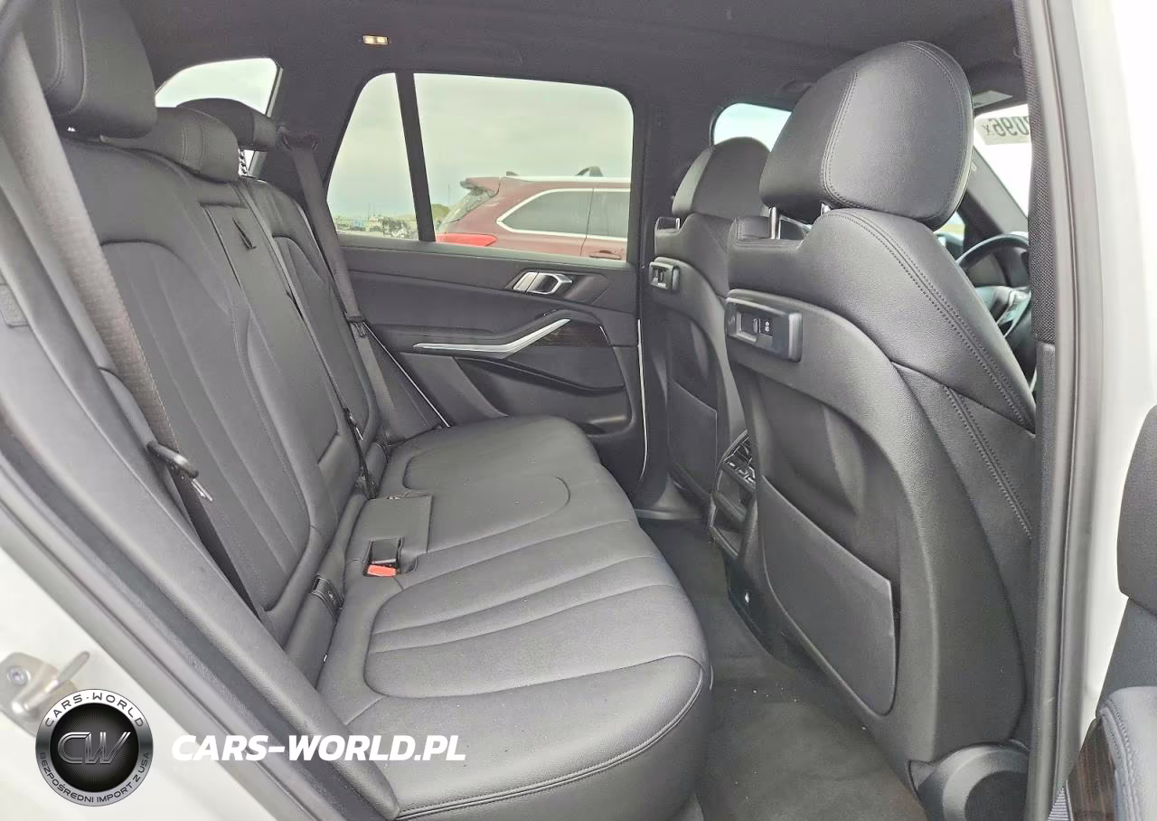 2021 BMW X5 xDrive45E VIN:5UXTA6C0XM9H27299 - 10