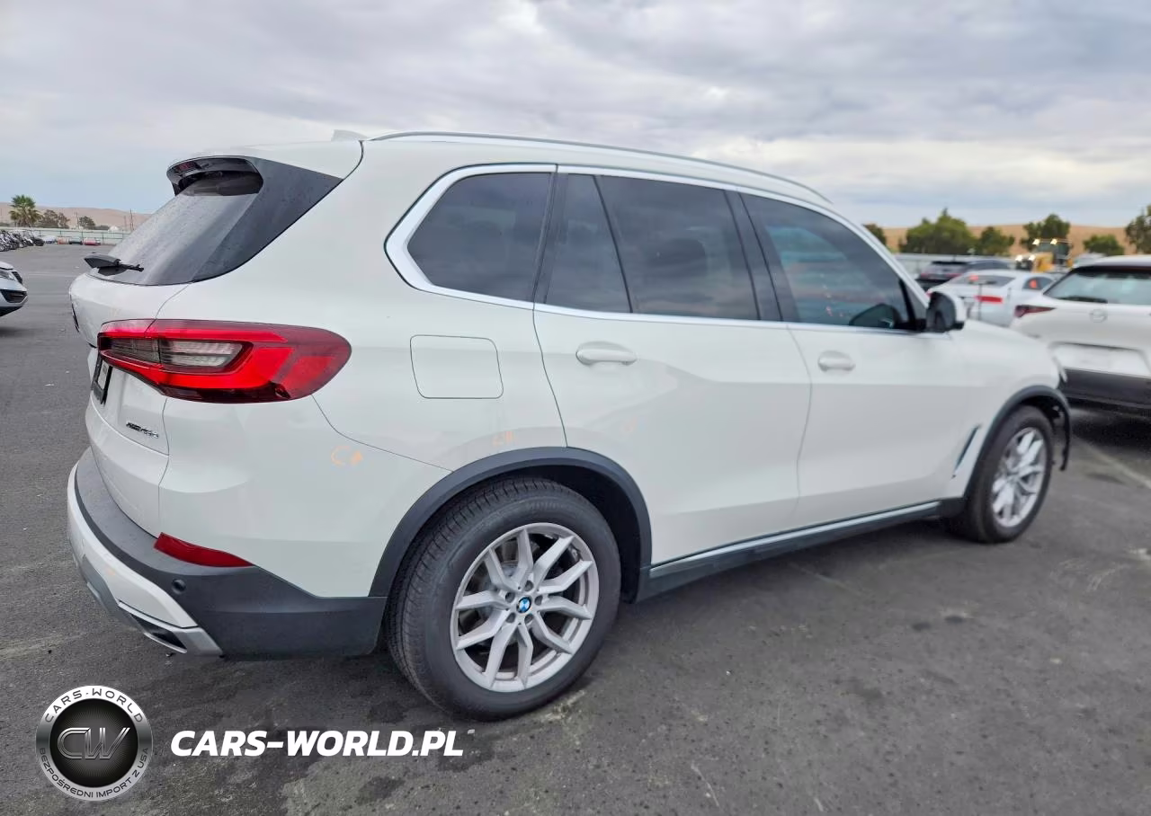 2021 BMW X5 xDrive45E VIN:5UXTA6C0XM9H27299 - 3