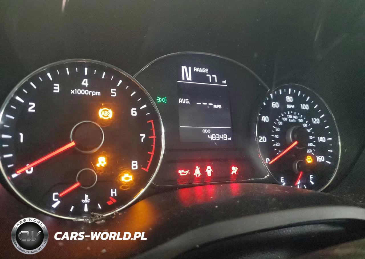 2018 Kia Forte Lx VIN:3KPFK4A70JE181813 - 9