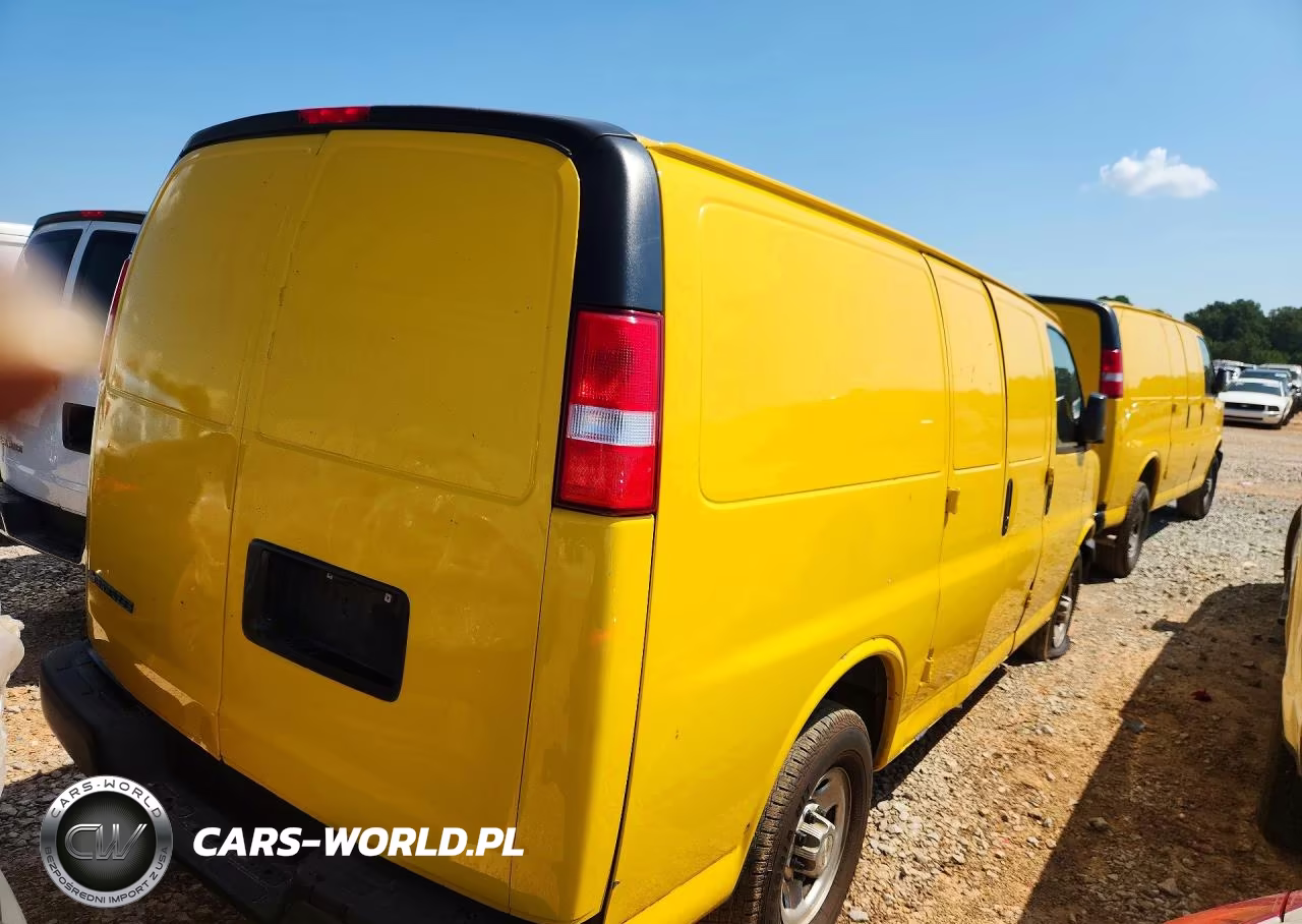 2021 Chevrolet Express G2500 Delivery Van VIN:1GCWGAFP5M1166434 - 3