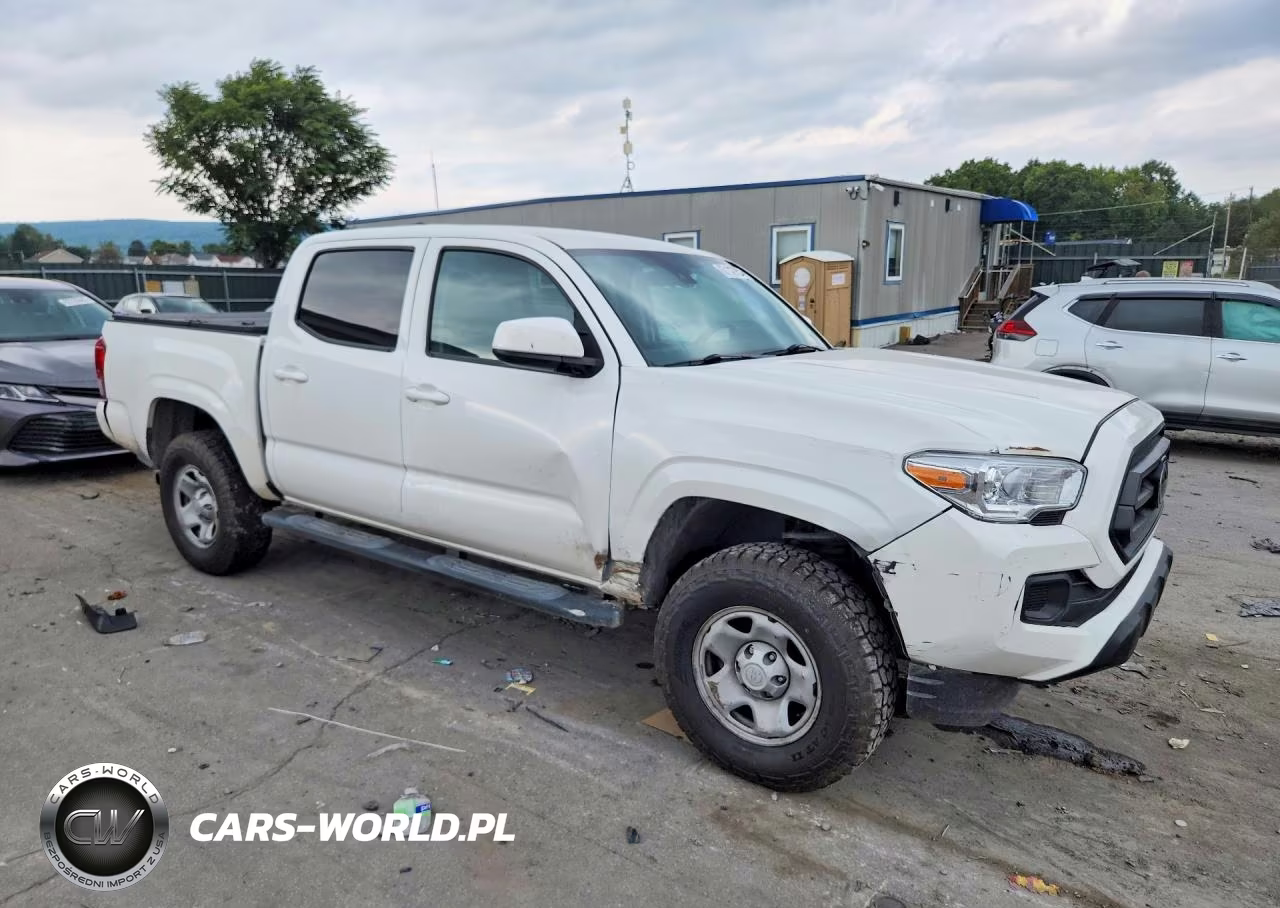 2023 Toyota Tacoma Sr V6 VIN:3TMCZ5ANXPM573652 - 4