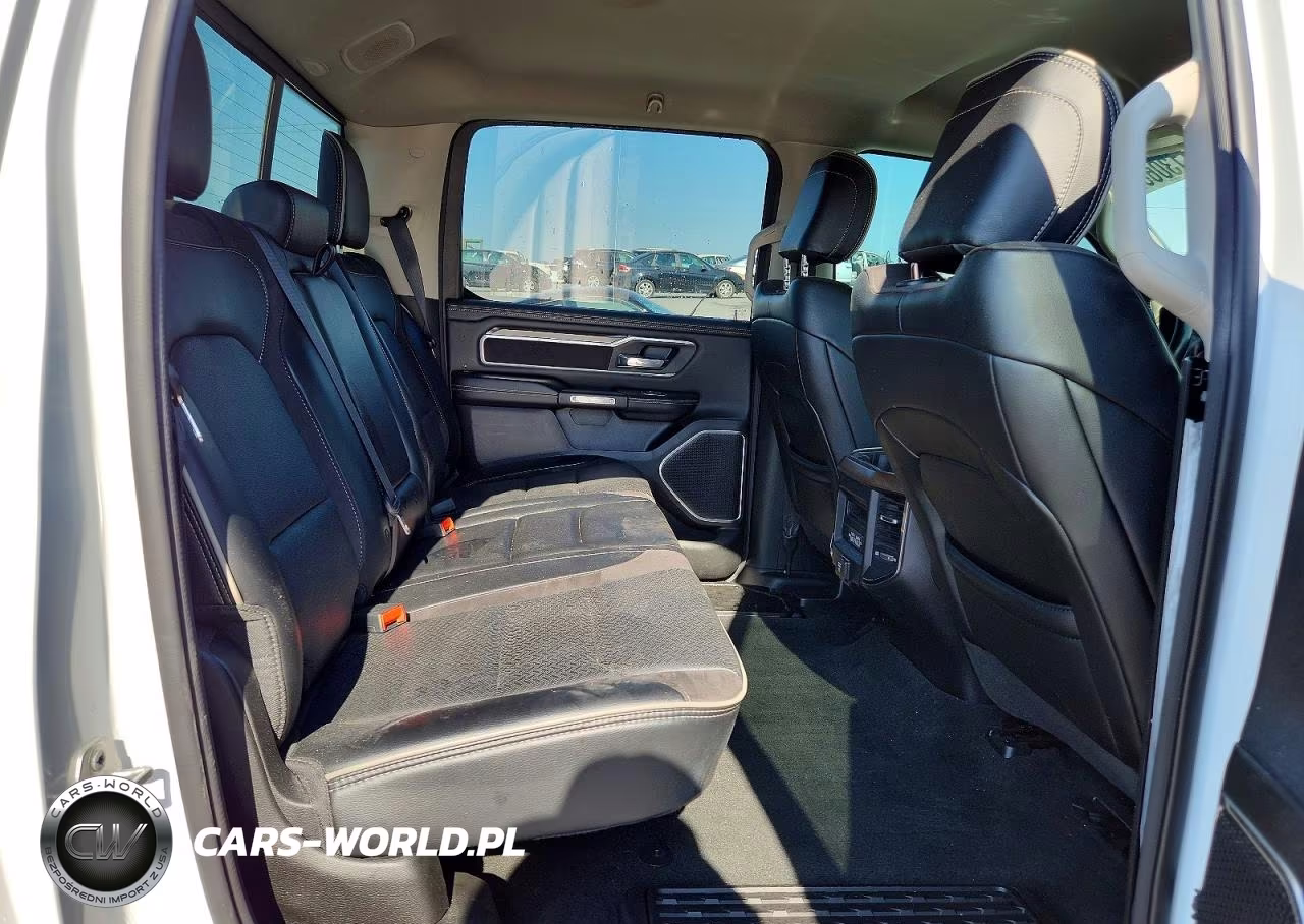 2022 Ram 1500 Laramie VIN:1C6SRFJT3NN386313 - 10