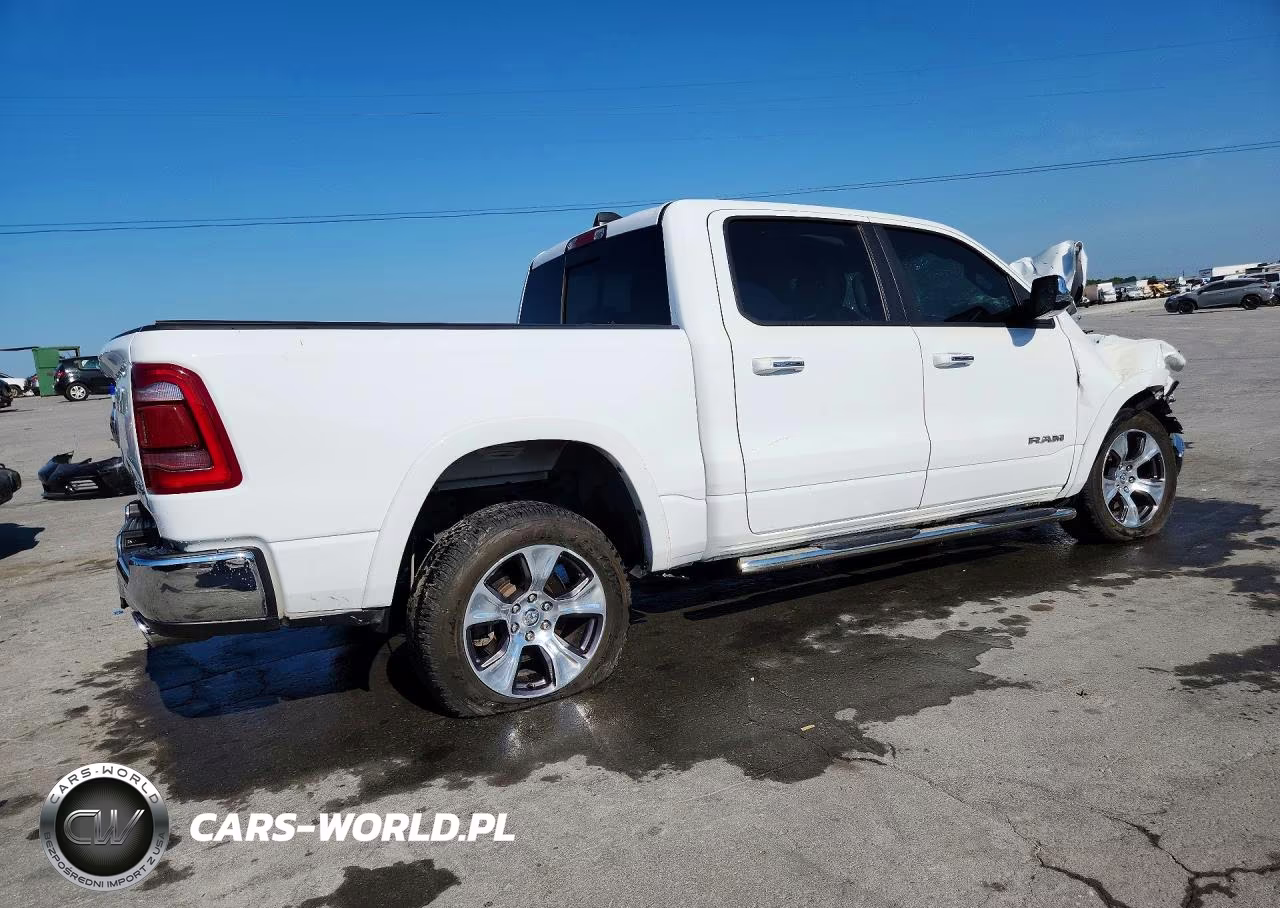 2022 Ram 1500 Laramie VIN:1C6SRFJT3NN386313 - 3