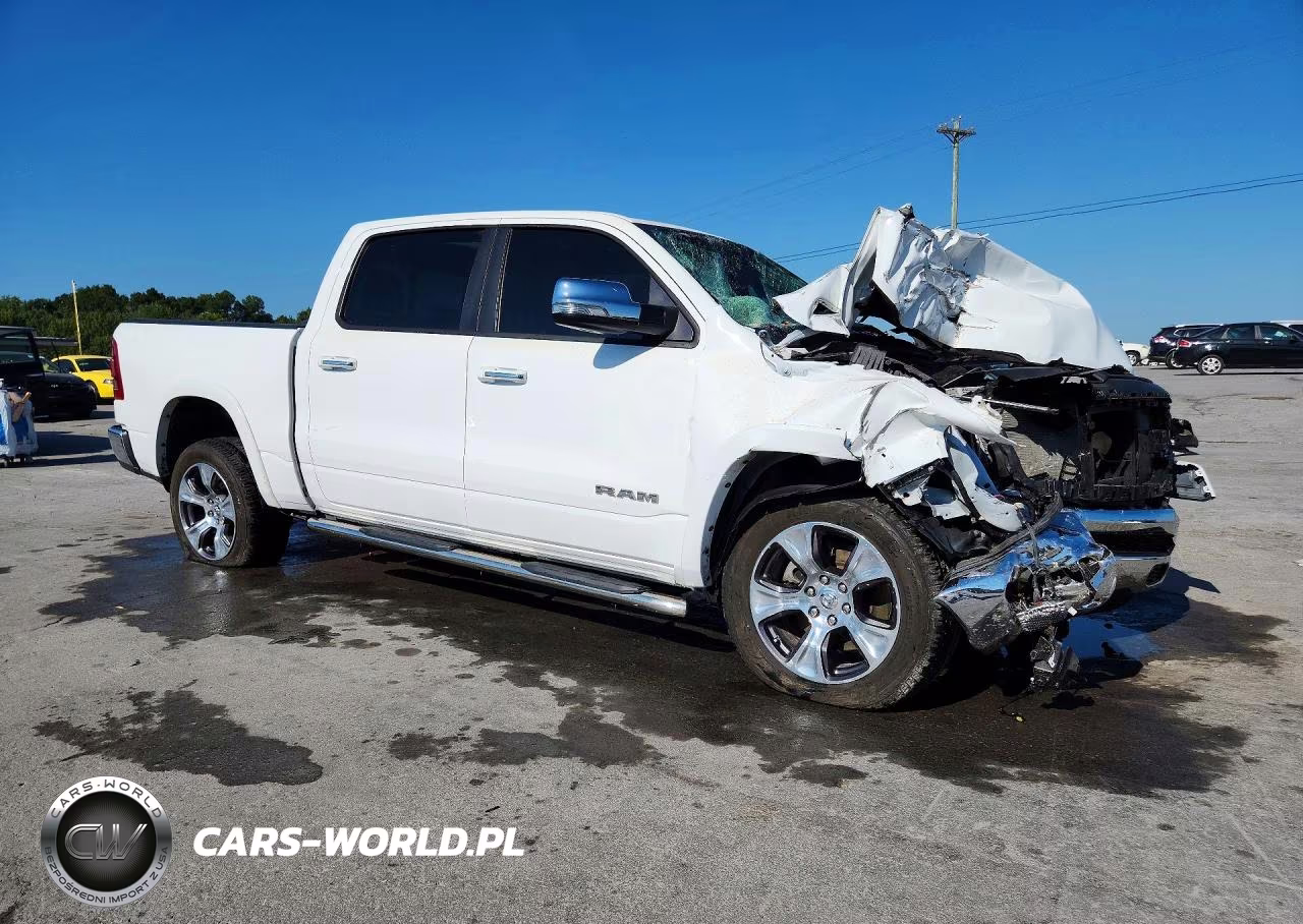 2022 Ram 1500 Laramie VIN:1C6SRFJT3NN386313 - 4