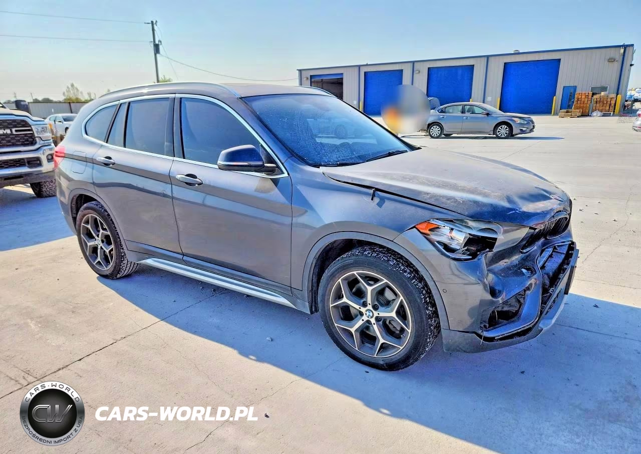 2018 BMW X1 Sdrive28I VIN:WBXHU7C35J3H44043 - 4