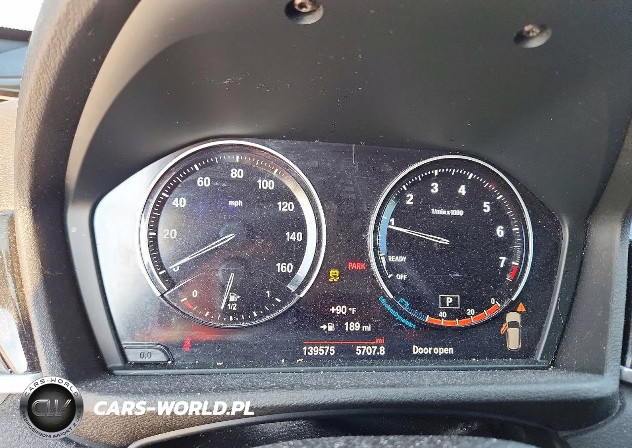 2018 BMW X1 Sdrive28I VIN:WBXHU7C35J3H44043 - 9