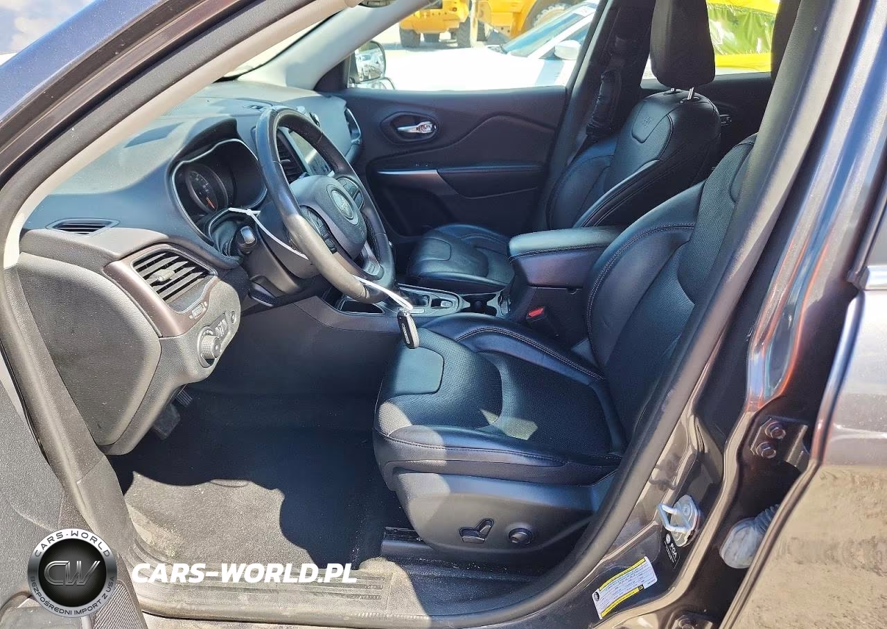 2022 Jeep Cherokee Latitude Lux VIN:1C4PJLMX5ND510445 - 7
