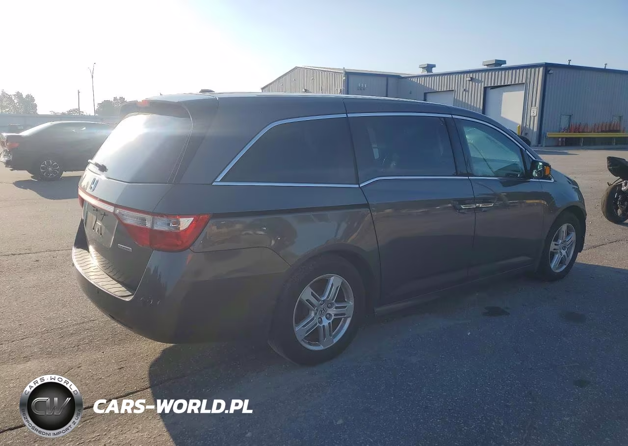2012 Honda Odyssey Touring VIN:5FNRL5H98CB071676 - 3