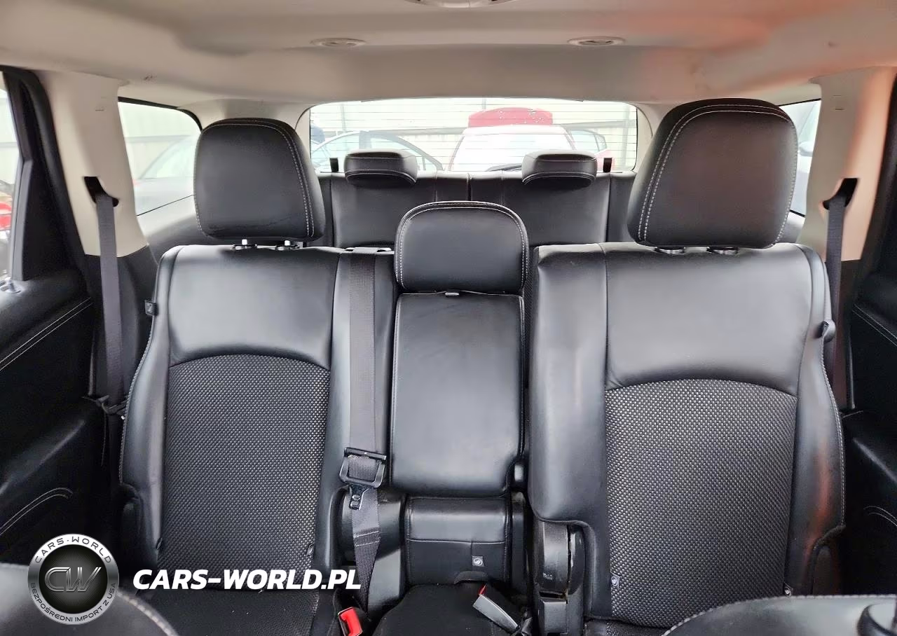 2017 Dodge Journey Crossroad VIN:3C4PDDGG3HT600149 - 10