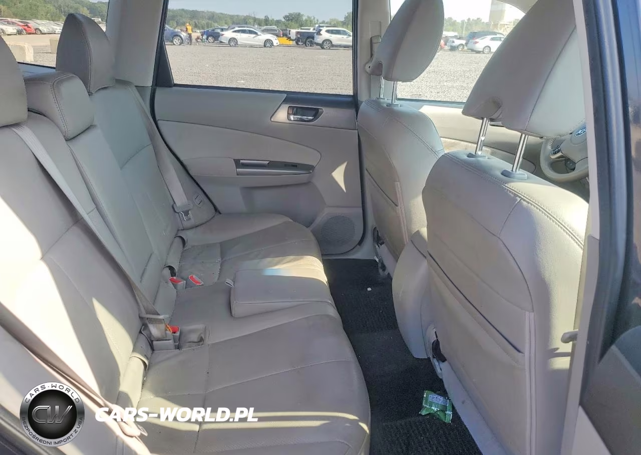 2011 Subaru Forester Limited VIN:JF2SHAEC1BH752063 - 11