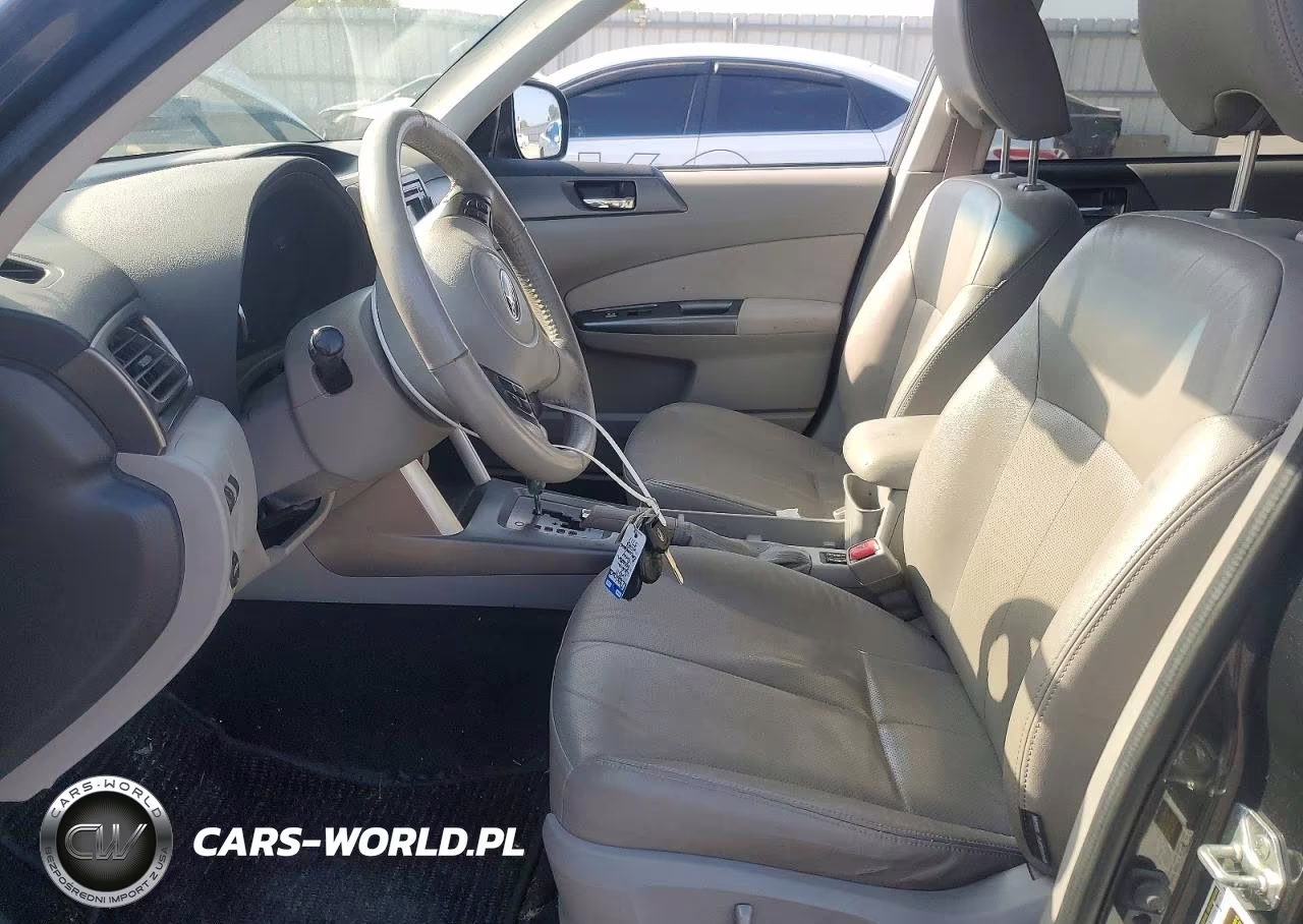2011 Subaru Forester Limited VIN:JF2SHAEC1BH752063 - 7
