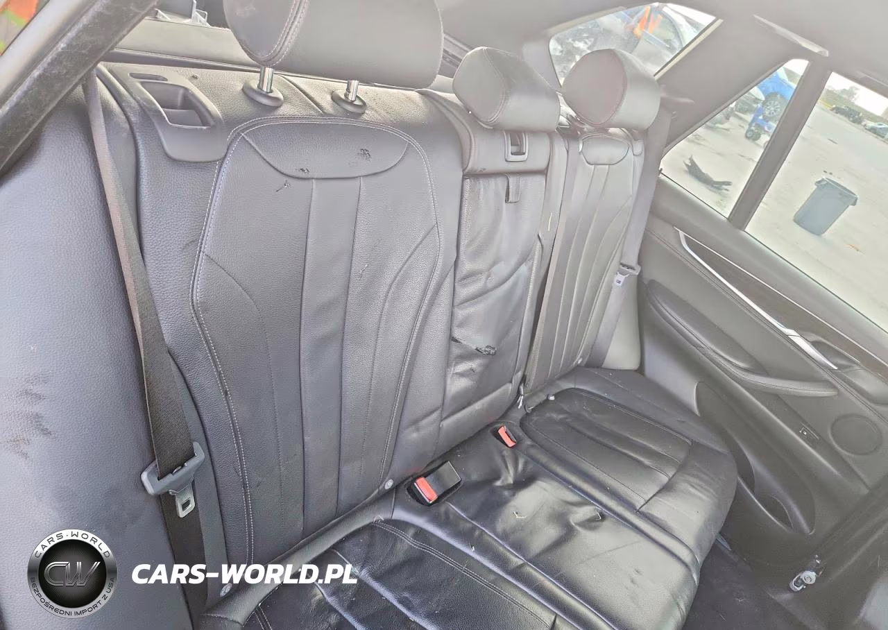 2018 BMW X5 xDrive35I VIN:5UXKR0C57J0Y04060 - 10