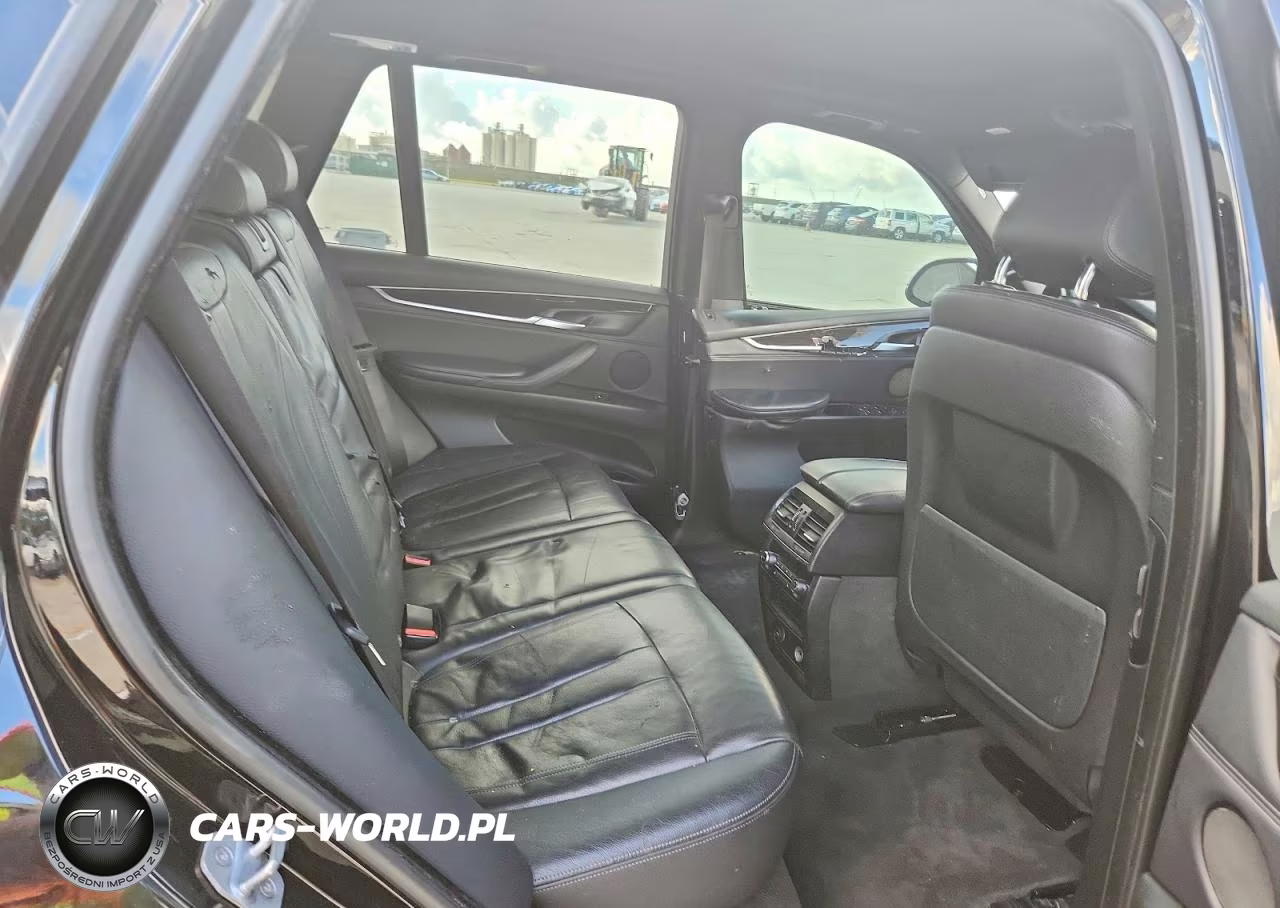 2018 BMW X5 xDrive35I VIN:5UXKR0C57J0Y04060 - 11