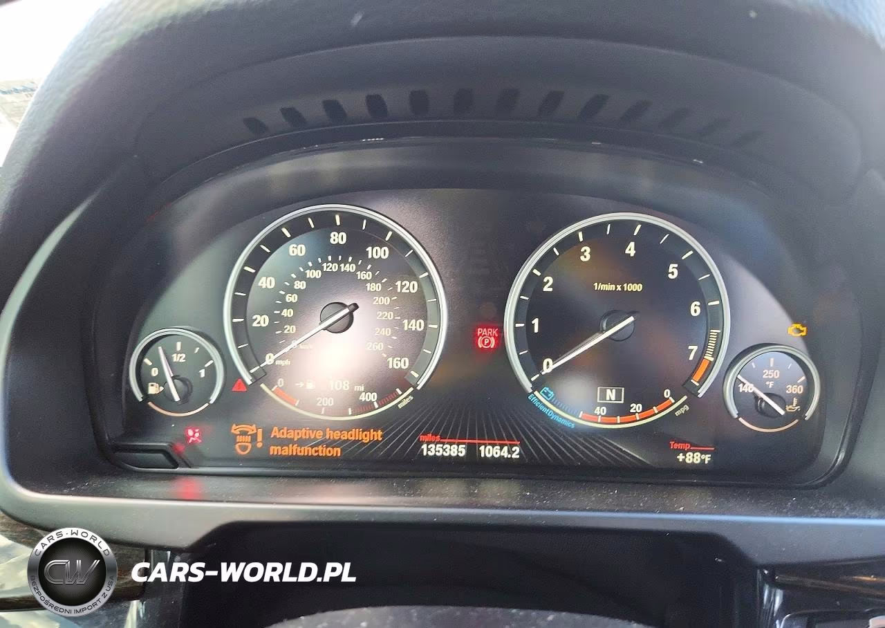 2018 BMW X5 xDrive35I VIN:5UXKR0C57J0Y04060 - 9