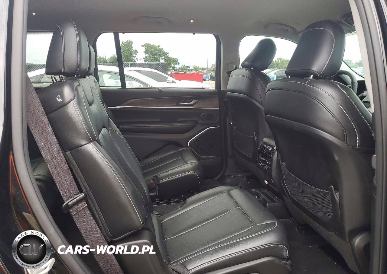2024 Jeep Grand Cherokee L Limited VIN:1C4RJKBG5R8920988 - 11