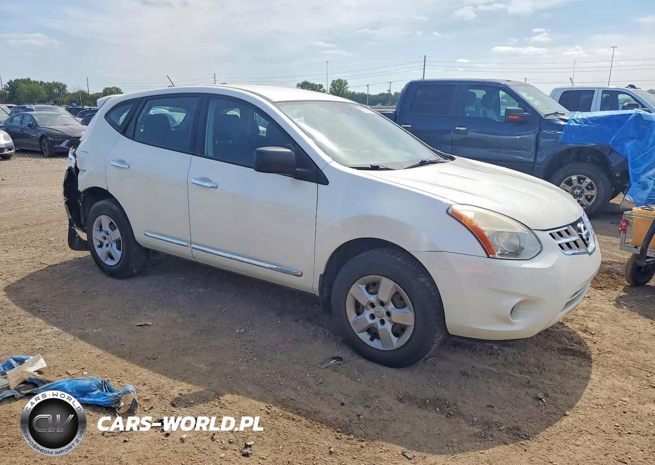 2012 Nissan Rogue S VIN:JN8AS5MV5CW366771 - 4