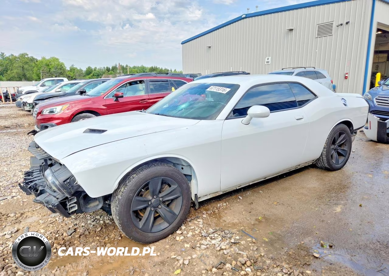 2015 Dodge Challenger Sxt – zdjęcie 1 z 13