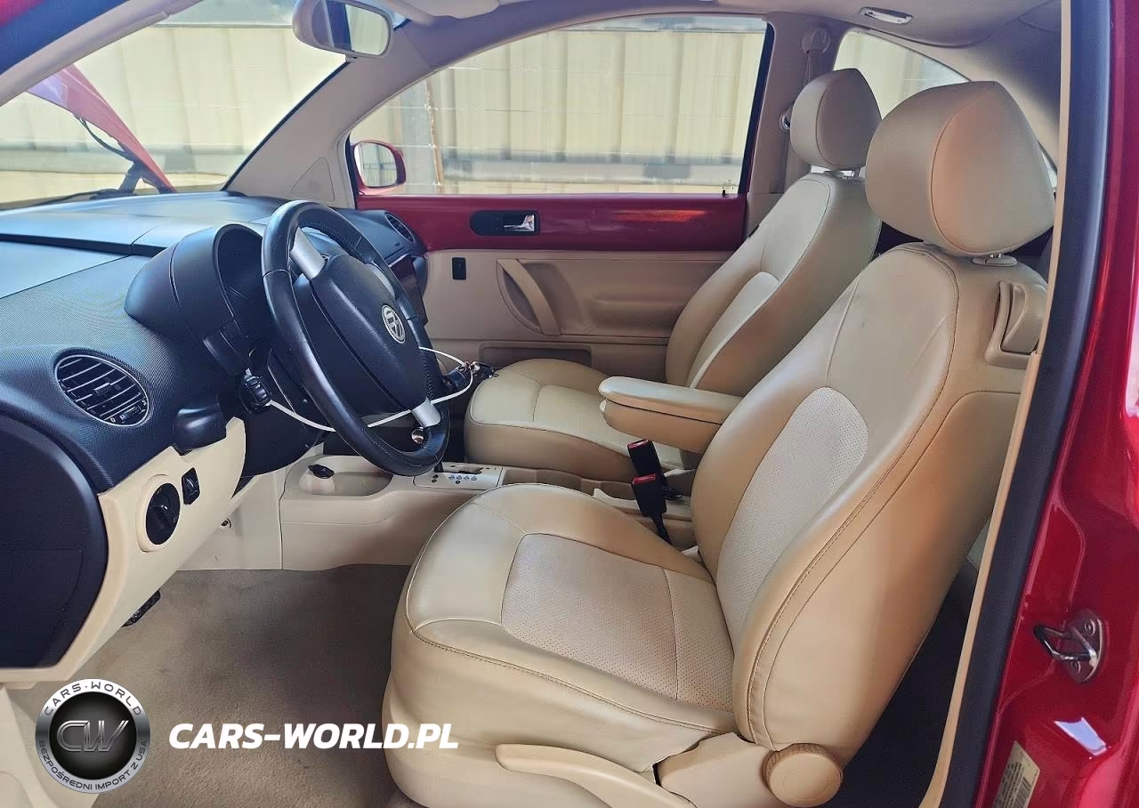 2008 Volkswagen New Beetle VIN:3VWRW31C98M524267 - 7