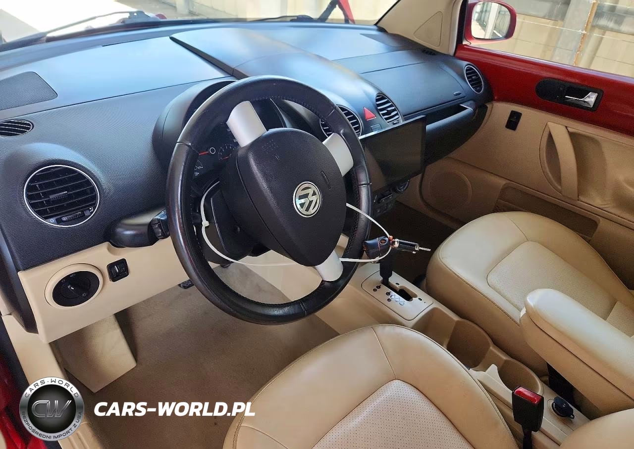 2008 Volkswagen New Beetle VIN:3VWRW31C98M524267 - 8