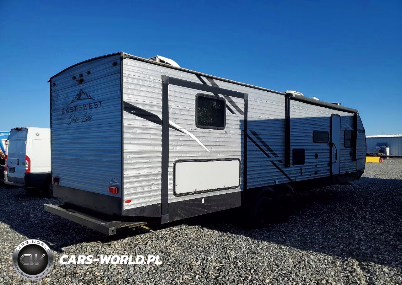 2022 Forest River East West Camper VIN:5ZT2SKWB8N9008839 - 4