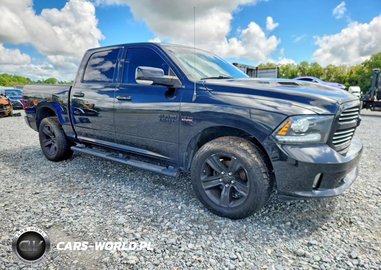2017 Ram 1500 Sport VIN:1C6RR7MT7HS685826 - 4