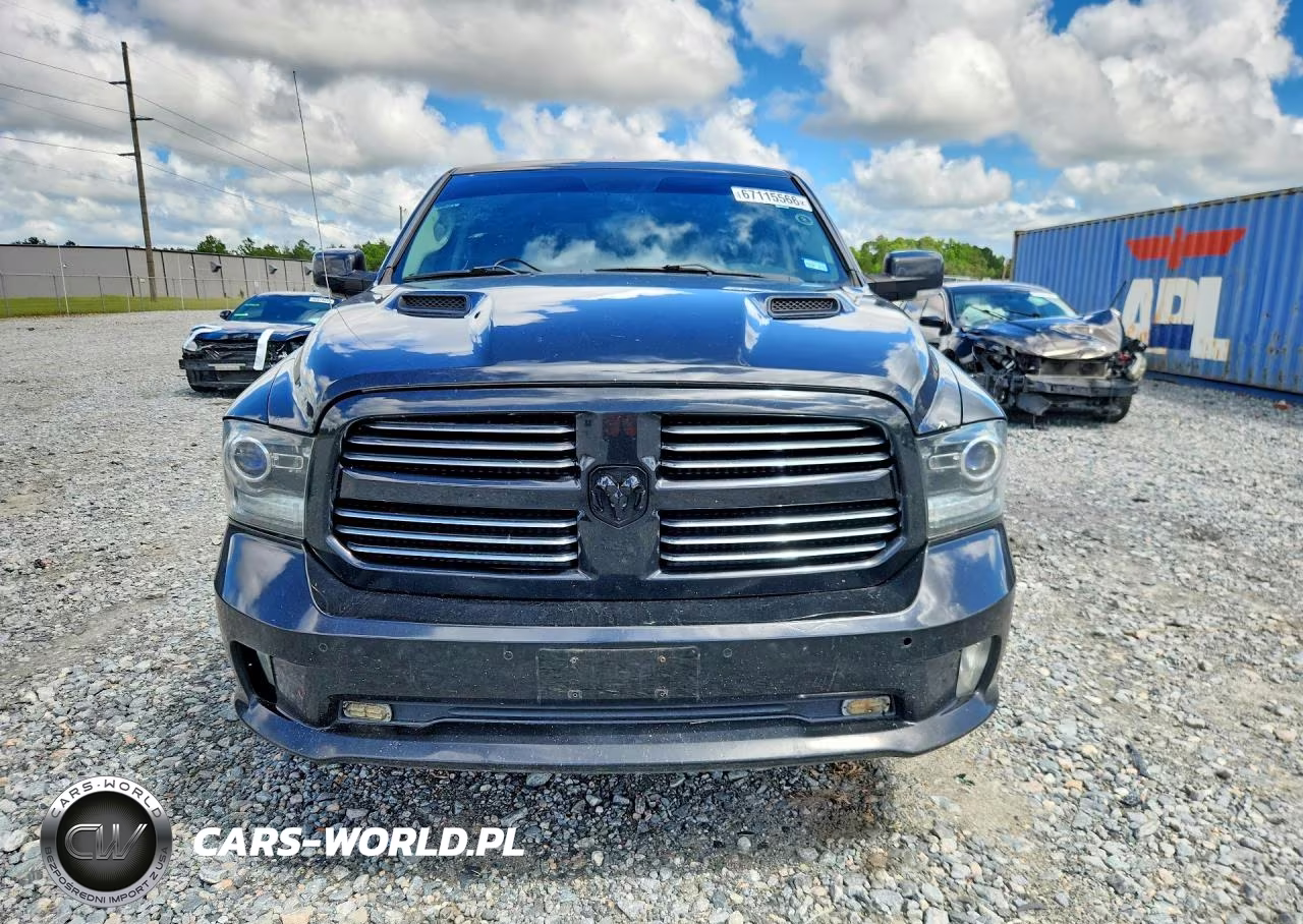 2017 Ram 1500 Sport VIN:1C6RR7MT7HS685826 - 5