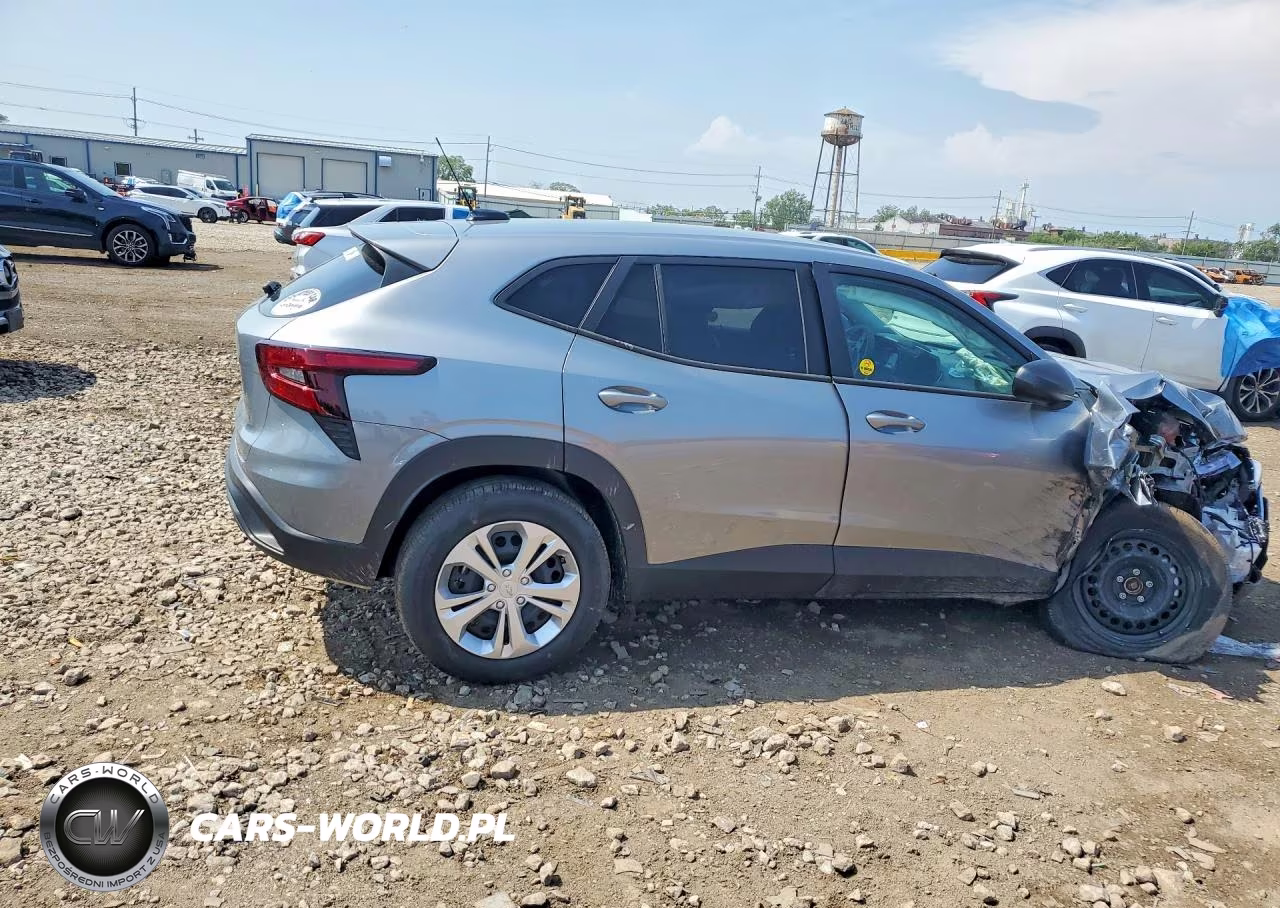 2026 Chevrolet Trax Ls VIN:KL77LFEP8TC217763 - 3