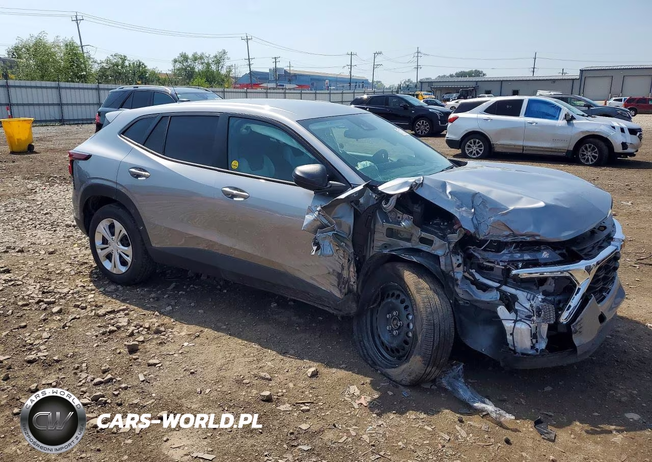 2026 Chevrolet Trax Ls VIN:KL77LFEP8TC217763 - 4