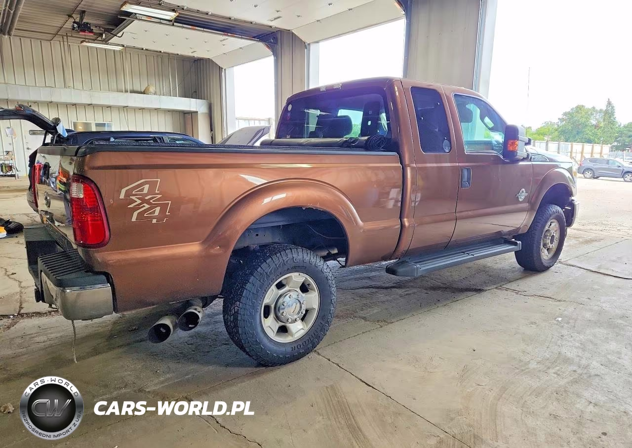 2011 Ford F350 Super Duty VIN:1FT8X3BT2BEA66921 - 3
