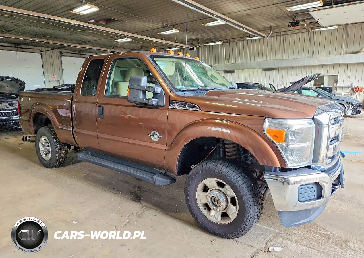 2011 Ford F350 Super Duty VIN:1FT8X3BT2BEA66921 - 4