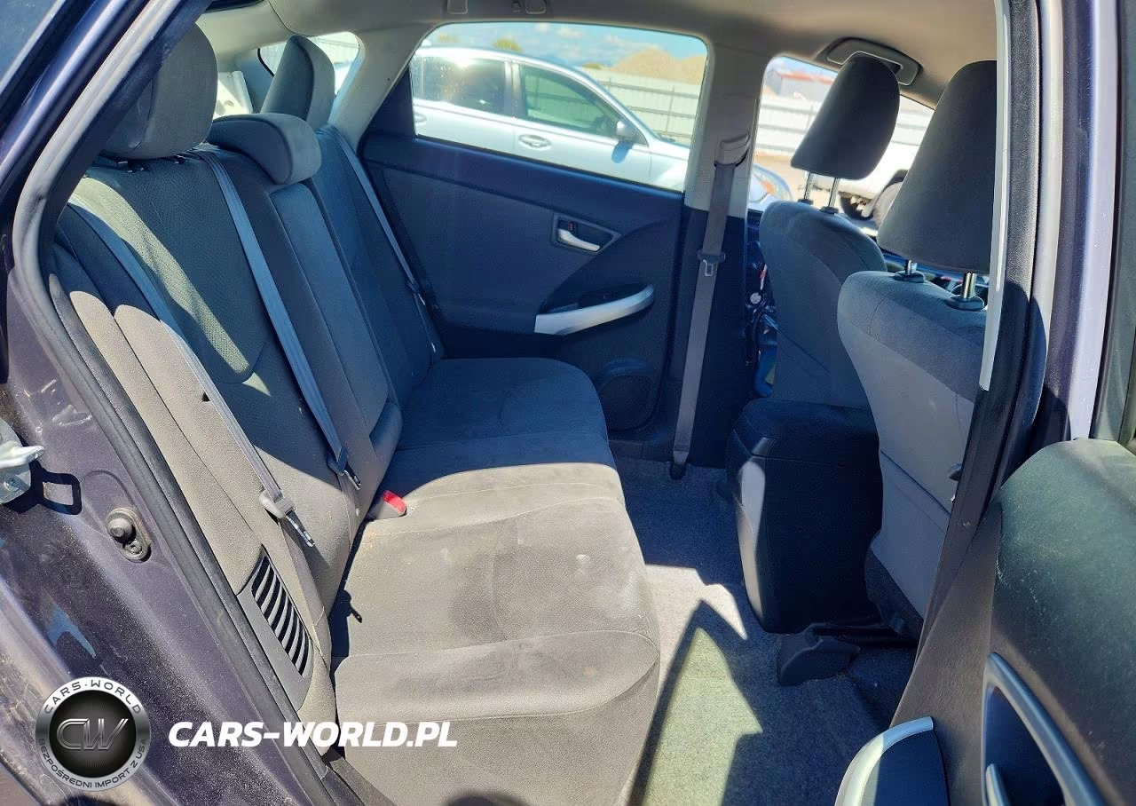 2014 Toyota Prius Two VIN:JTDKN3DU0E1764523 - 10