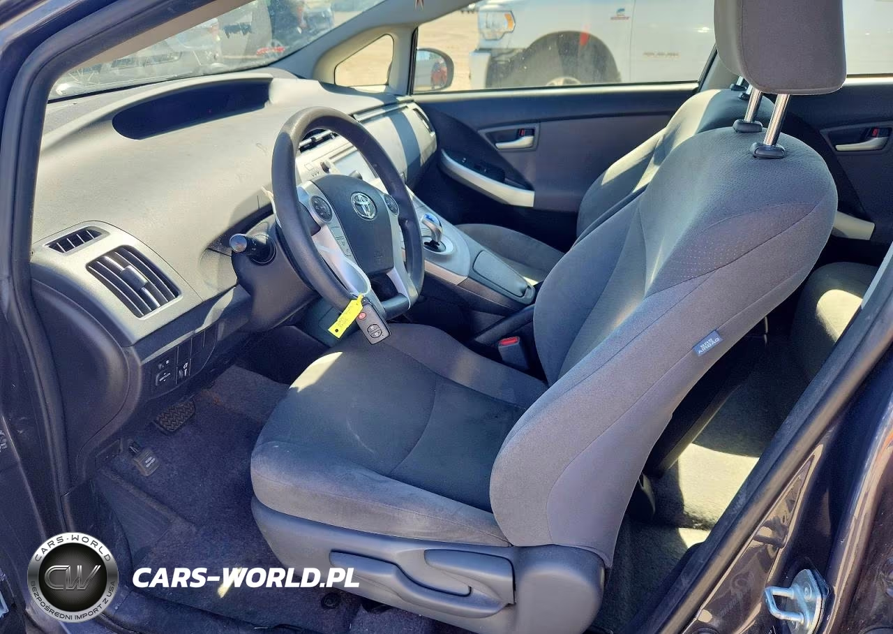 2014 Toyota Prius Two VIN:JTDKN3DU0E1764523 - 7