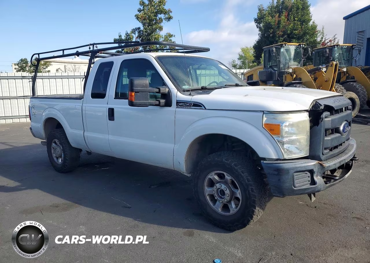 2013 Ford F250 Super Duty VIN:1FT7X2B67DEA13747 - 4