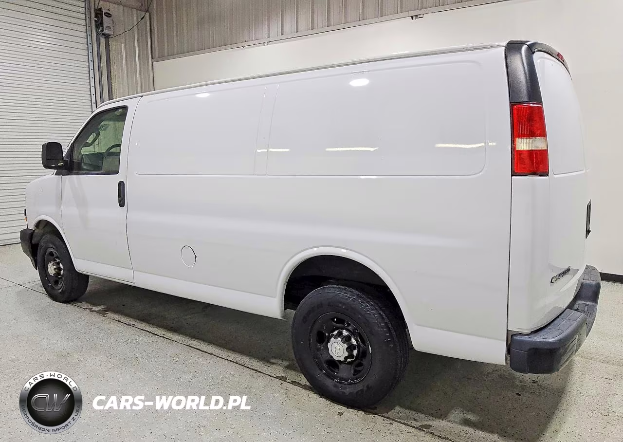 2020 Chevrolet Express G2500 VIN:1GCWGAFP1L1121912 - 2