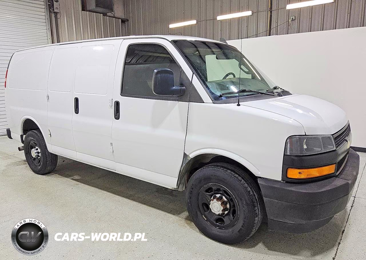 2020 Chevrolet Express G2500 VIN:1GCWGAFP1L1121912 - 4