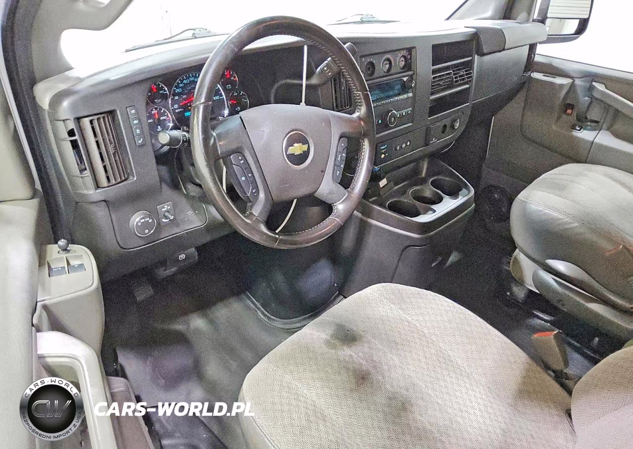 2020 Chevrolet Express G2500 VIN:1GCWGAFP1L1121912 - 8