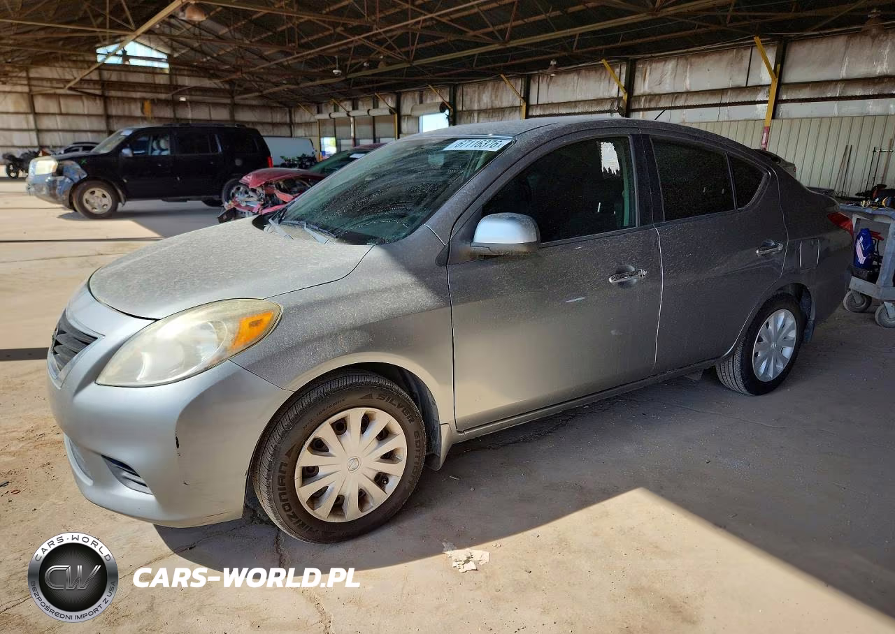 2013 Nissan Versa 1.6 Sv