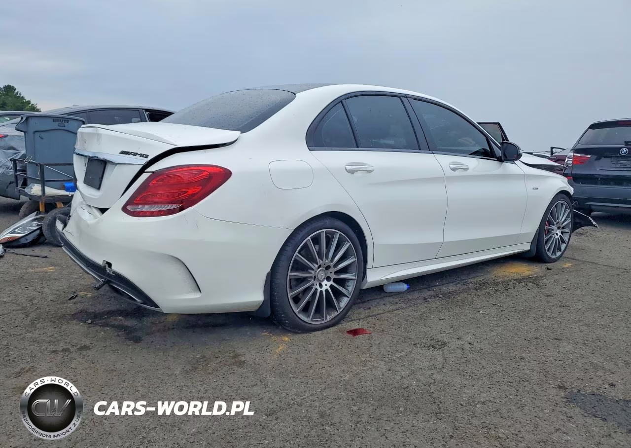 2016 Mercedes-Benz C 450 4Matic Amg VIN:55SWF6EB3GU113019 - 3