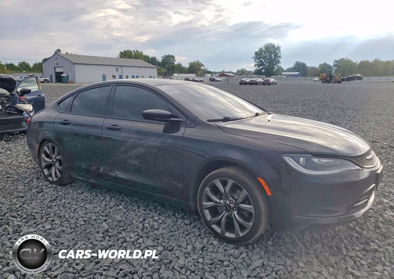 2016 Chrysler 200 S VIN:1C3CCCBG7GN134554 - 4