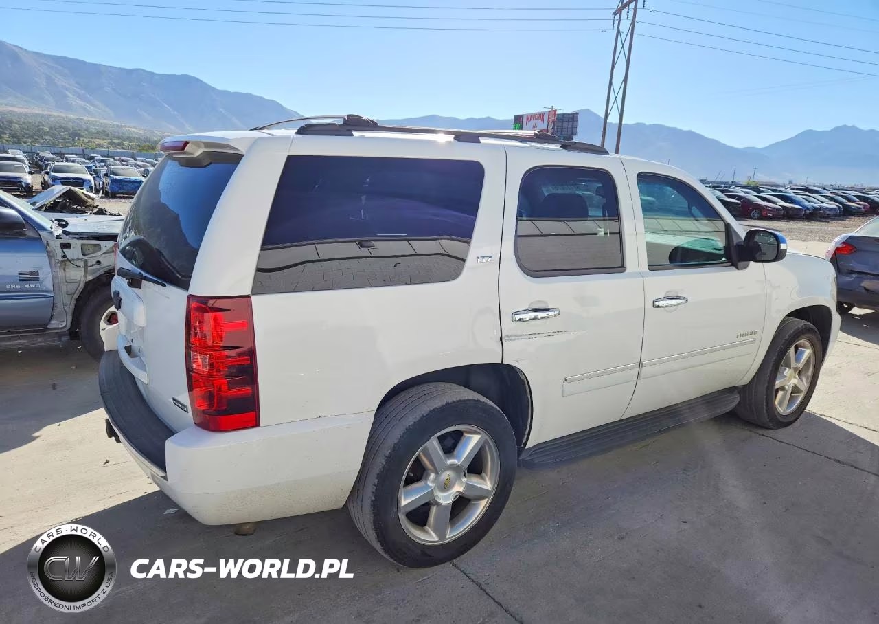 2010 Chevrolet Tahoe K1500 Ltz VIN:1GNUKCE04AR113623 - 3