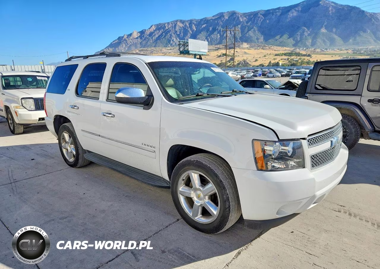 2010 Chevrolet Tahoe K1500 Ltz VIN:1GNUKCE04AR113623 - 4