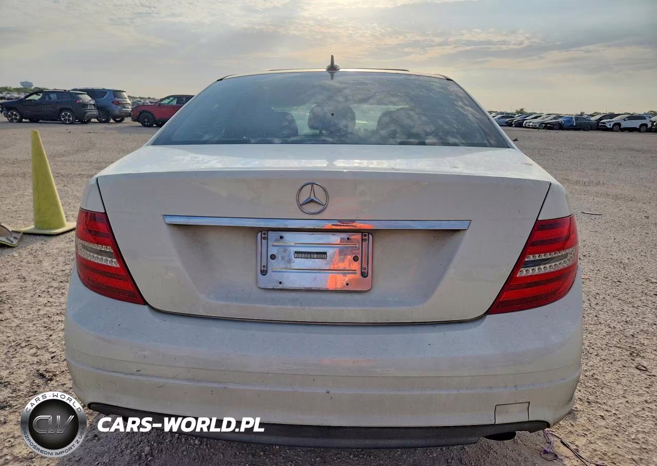 2011 Mercedes-Benz C 300 VIN:WDDGF5EB1BR178976 - 6