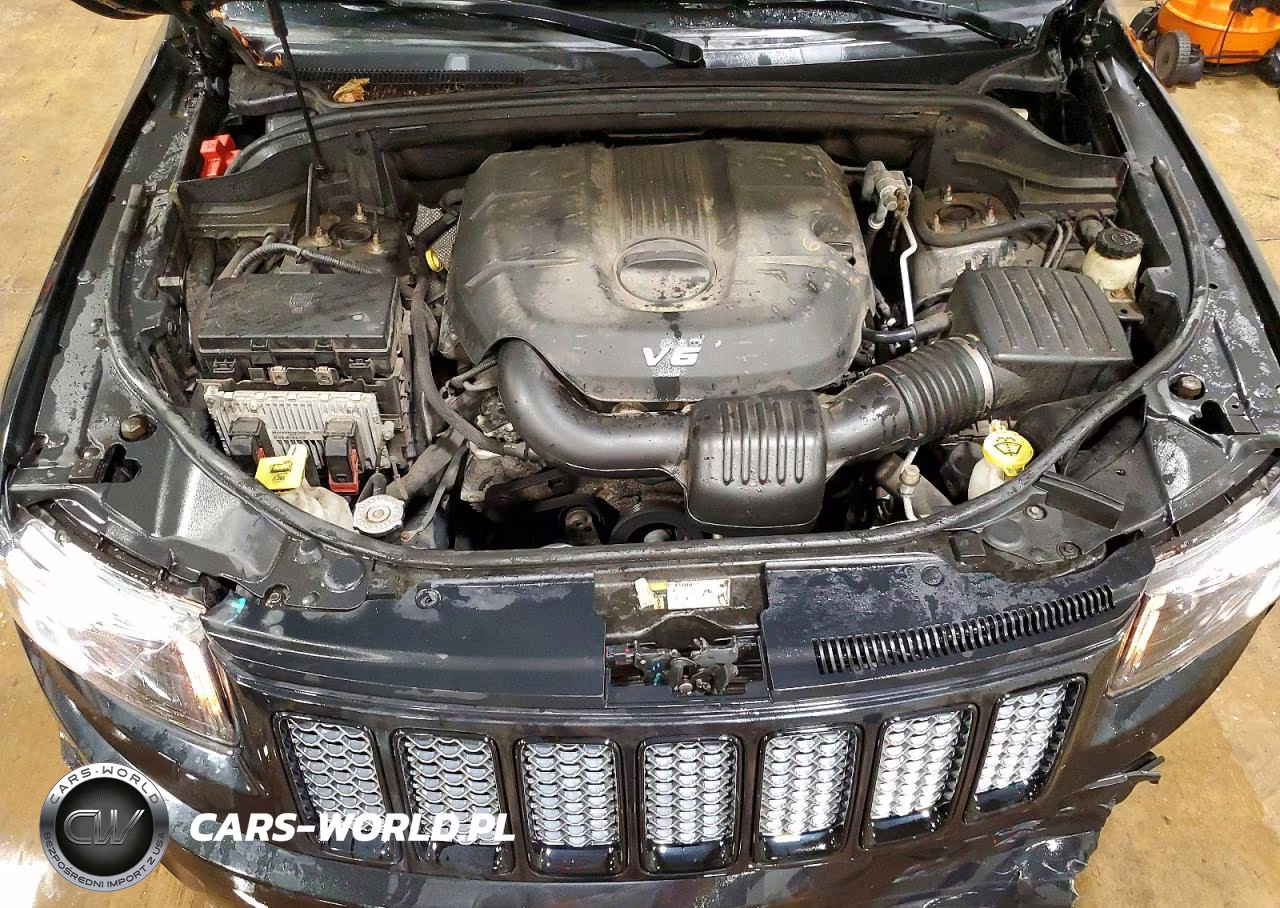 2015 Jeep Grand Cherokee Laredo VIN:1C4RJFAG2FC757184 - 12