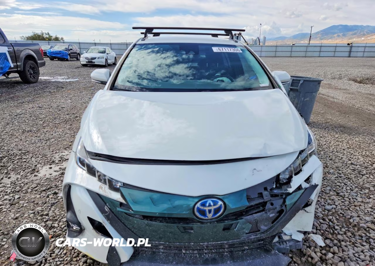 2019 Toyota Prius Prime Advanced VIN:JTDKARFP5K3112163 - 5