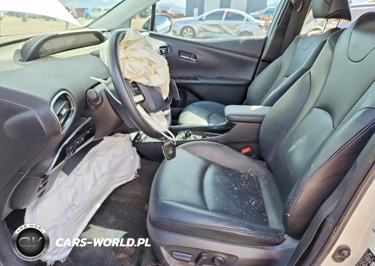 2019 Toyota Prius Prime Advanced VIN:JTDKARFP5K3112163 - 7
