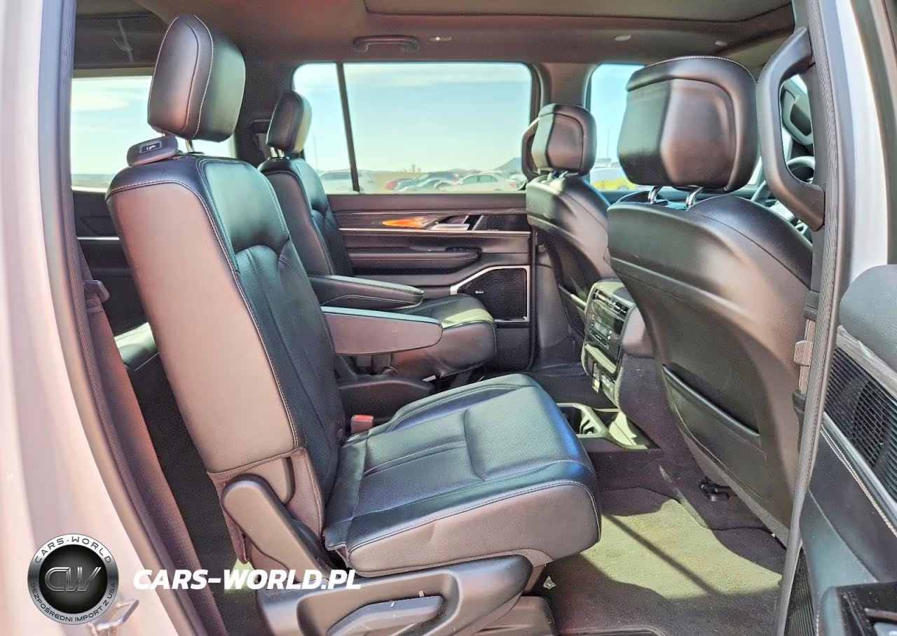 2022 Jeep Wagoneer Series Iii VIN:1C4SJUDT3NS138290 - 11