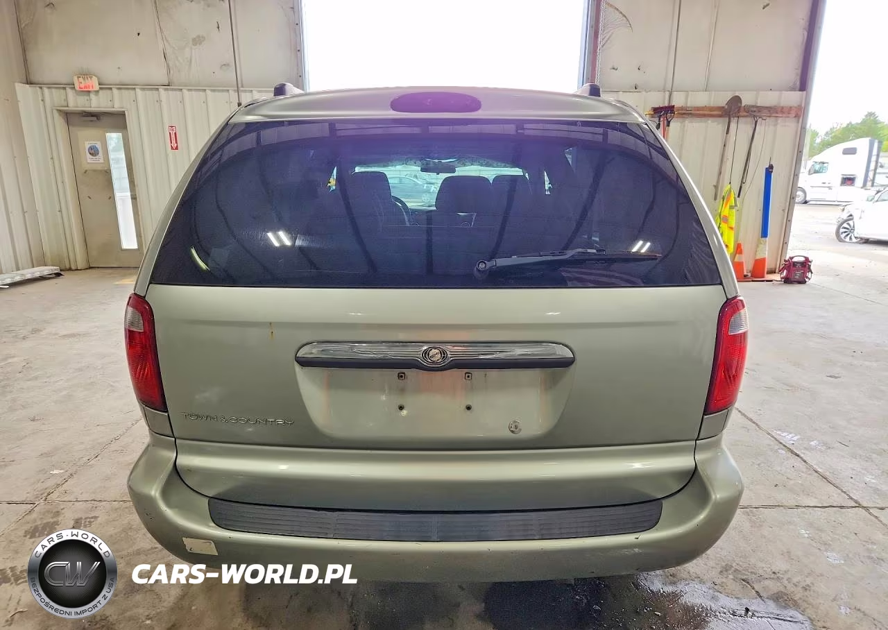 2004 Chrysler Town & Country VIN:1C4GP45R24B505699 - 6
