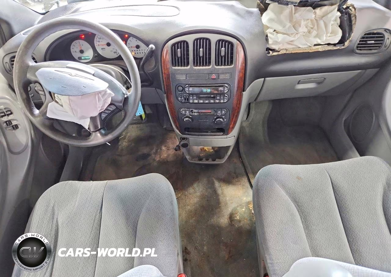 2004 Chrysler Town & Country VIN:1C4GP45R24B505699 - 8