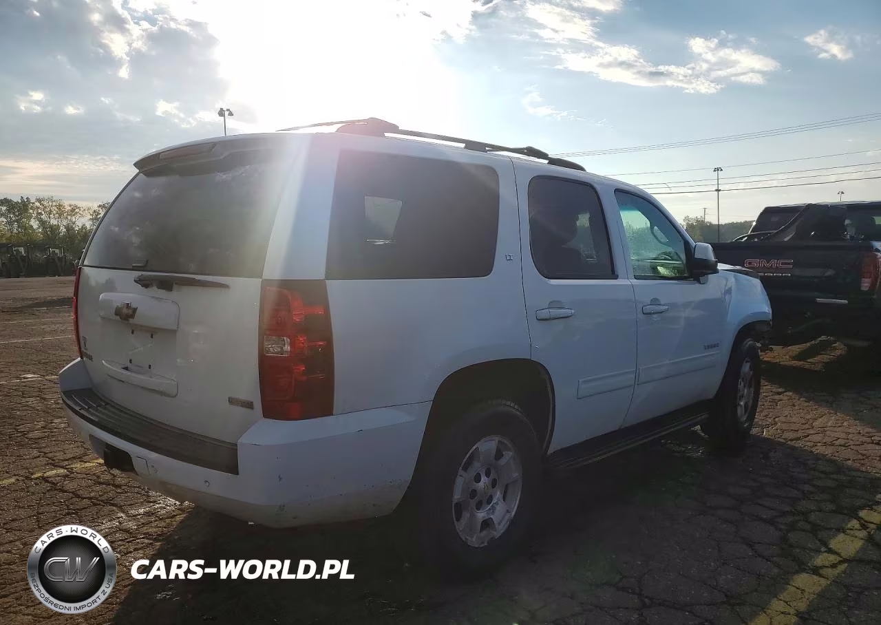 2011 Chevrolet Tahoe C1500 Lt VIN:1GNSCBE03BR275775 - 3
